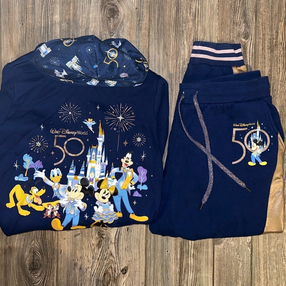 Disney 50th Anniversary Blue Hoodie Large  and Joggers Extra Large Epcot Minnie